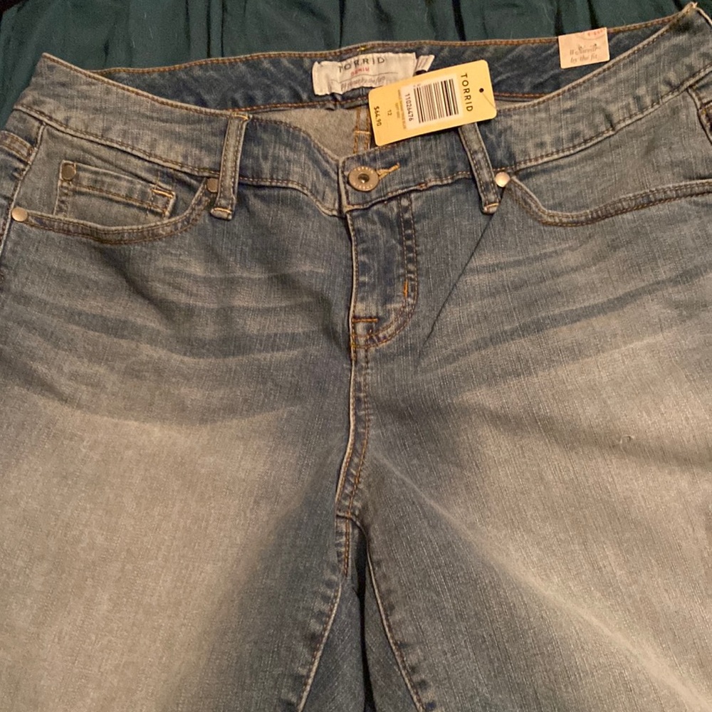 NWT torrid jeans ankle skinny size 12